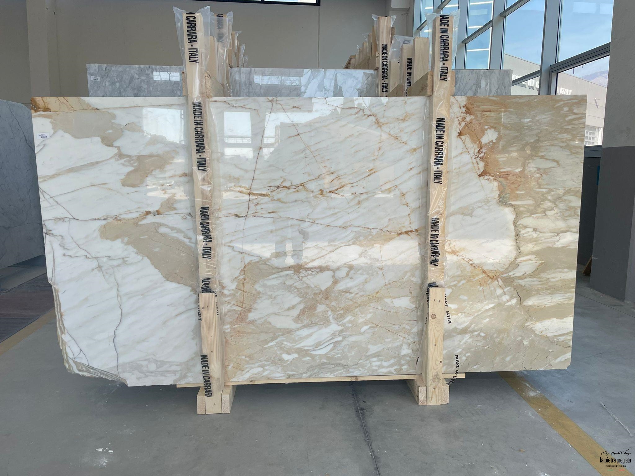 Marble Pietra Lavica - Slabs and blocks for sale - Ferrari Marmi